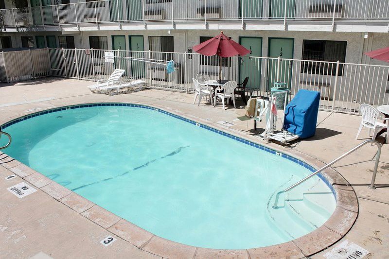 Motel 6-Bakersfield, Ca - Convention Center Luaran gambar